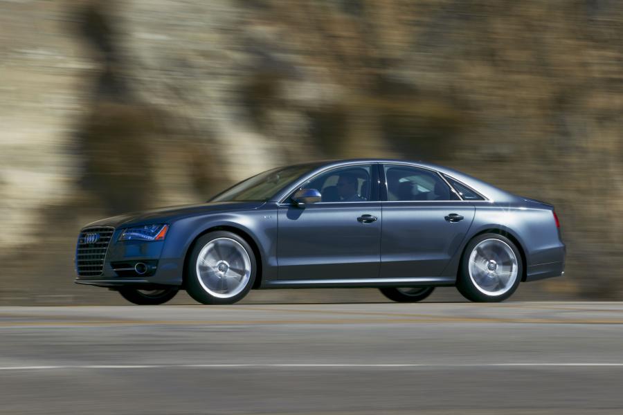  Audi S8 (D4) 2012 года  (NA) (фото 30 из 53)